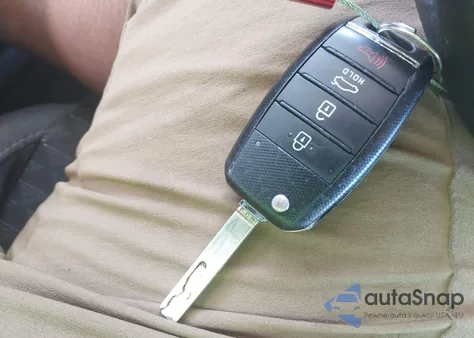 2020 Kia Rio S z USA, uszkodzony, nr VIN 3KPA24AD4LE315127